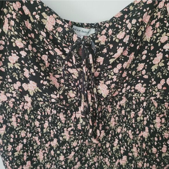 New American Eagle Floral Smocked Ruffle Sleeve Blouse Size Medium NWT - Picture 5 of 8